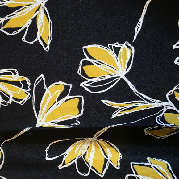 AB Studio Black Dress with Yellow Floral Design Size Large - Picture 4 of 4